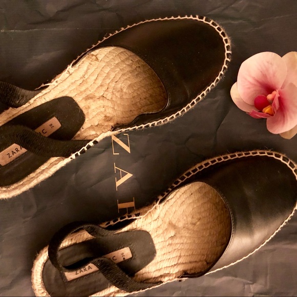 Espadrilles - Picture 2 of 7